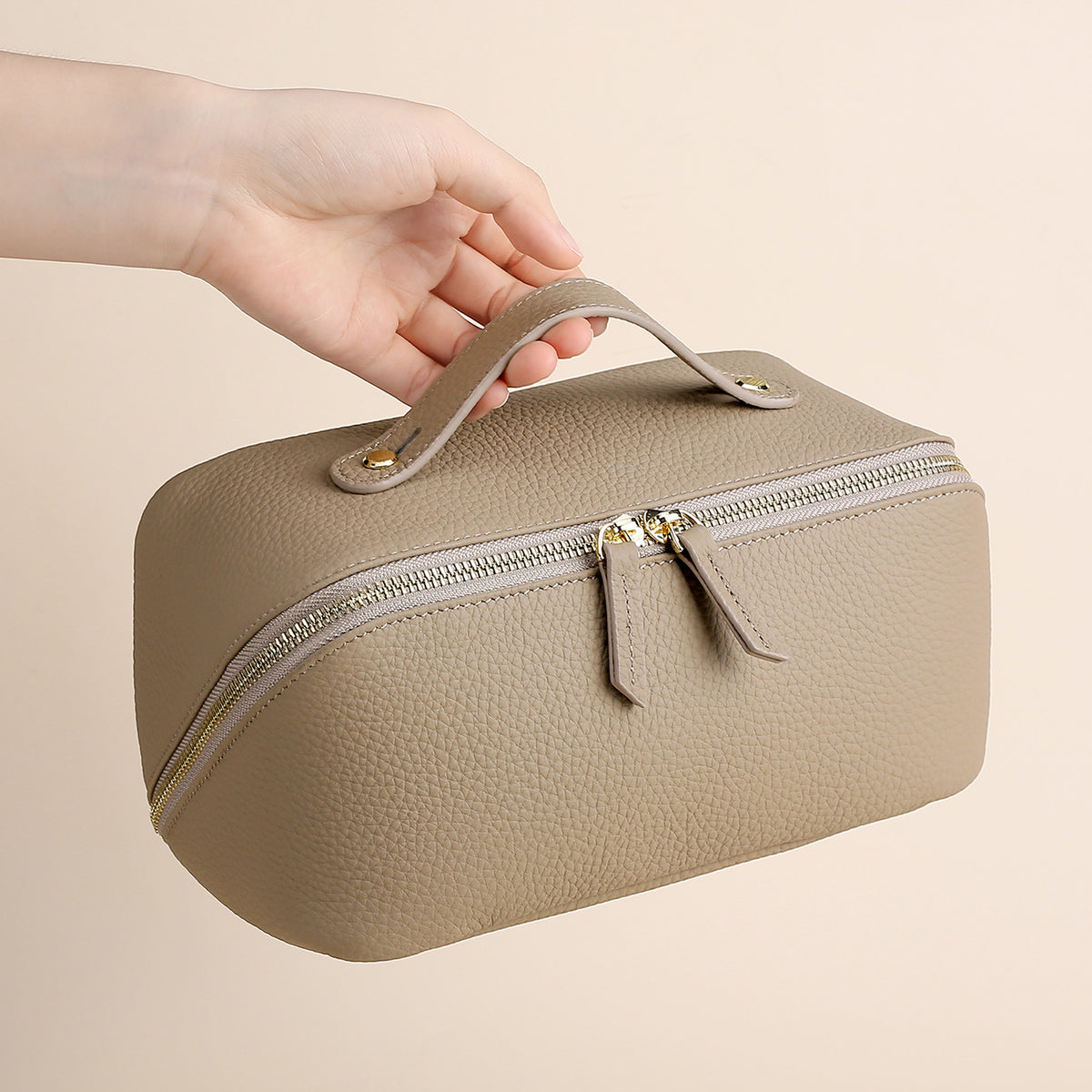 Genuine Leather Makeup Bag – Travel Cosmetic Organizer