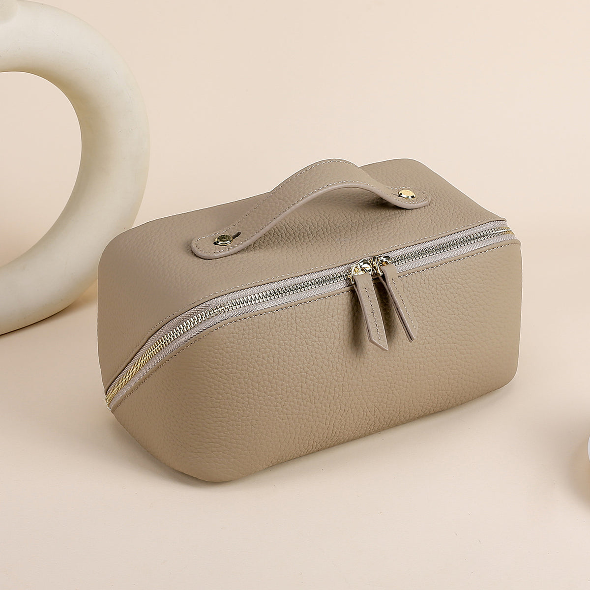 Genuine Leather Makeup Bag – Travel Cosmetic Organizer